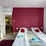 Nimrod Ferienhaus Balatonfenyves